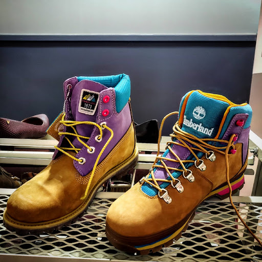 Shoe Store «Reyers Shoe Store», reviews and photos, 40 S Water Ave, Sharon, PA 16146, USA