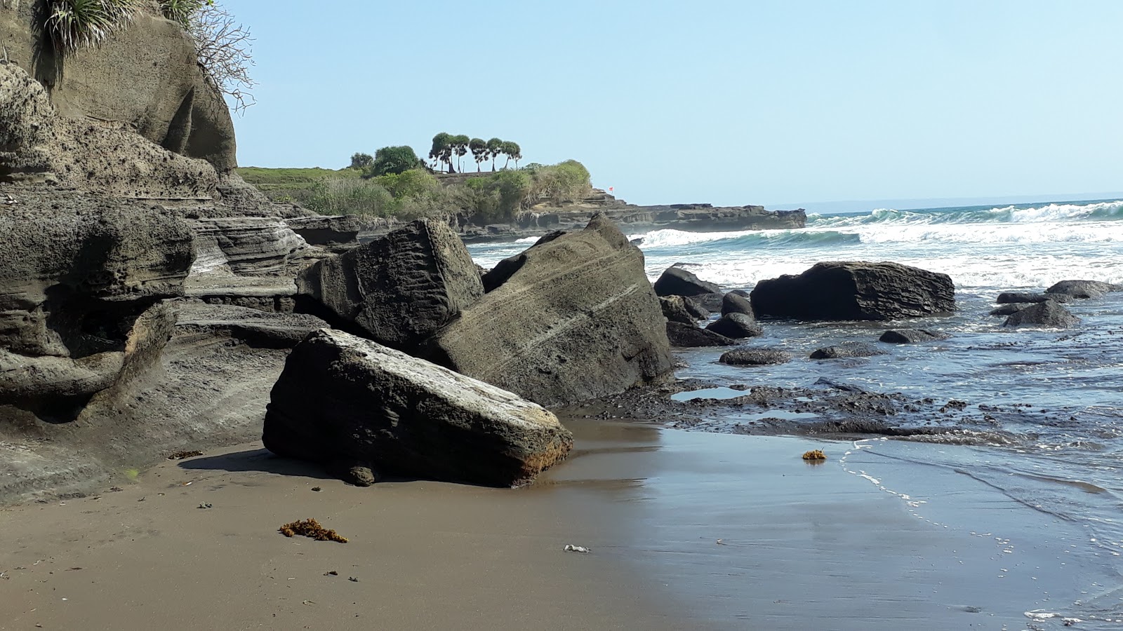 Tanah Lot Beach'in fotoğrafı ve yerleşim