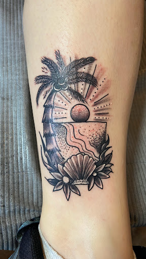 Tattoo Shop «Integrity Tattoos», reviews and photos, 324 N Illinois St, Belleville, IL 62220, USA