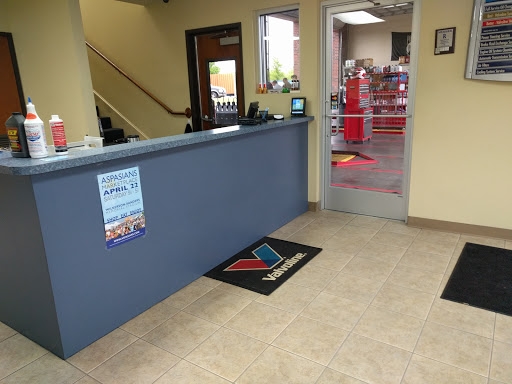 Oil Change Service «Valvoline Express Care», reviews and photos, 2325 S Goliad St, Rockwall, TX 75032, USA