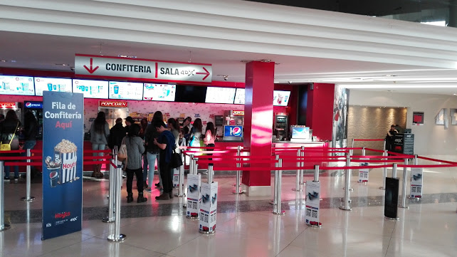 Opiniones de Cine Hoyts Parque Arauco en Las Condes - Cine