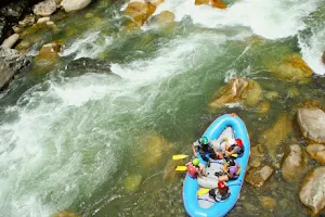 Kayak Ecuador image
