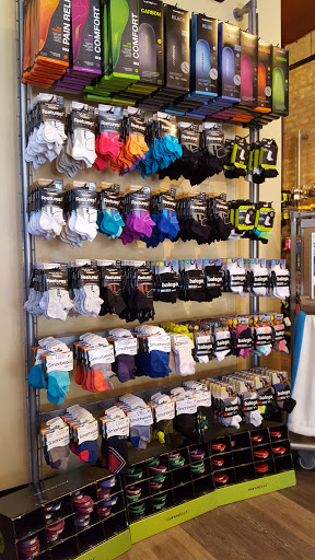 Sportswear Store «Fleet Feet Sports - Lakeview», reviews and photos, 3359 N Southport Ave, Chicago, IL 60657, USA