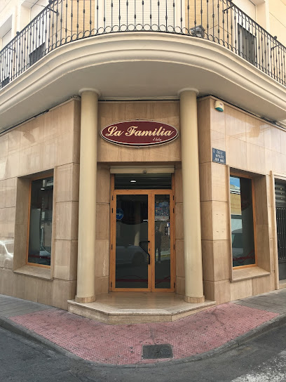 Restaurante La Familia - C. Maestro Granados, 11, 03600 Elda, Alicante, Spain