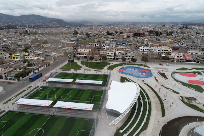 Canchas De La Ciudadela La Politecnica - Riobamba