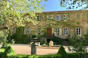 Château De Jouques : Location Chambres D'hôtes Et Gîte With Pool, Seminar image