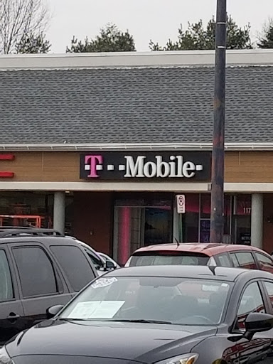 T-Mobile, 1171 Berkshire Blvd, Wyomissing, PA 19610, USA, 