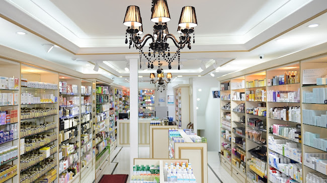Reviews of Hayatt Pharmacy - Knightsbridge in London - Pharmacy