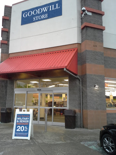 Thrift Store «Goodwill Everett South», reviews and photos, 228 SW Everett Mall Way, Everett, WA 98204, USA