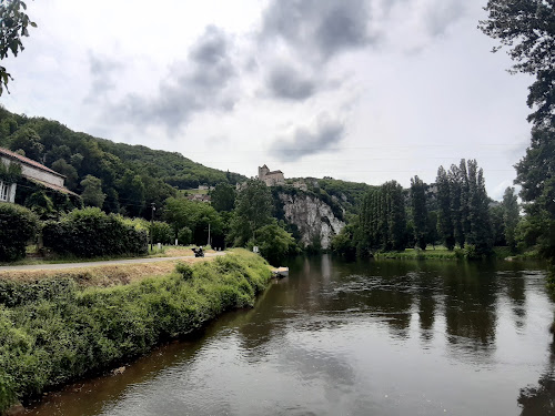 Écluse de Saint-Cirq-Lapopie à Saint-Cirq-Lapopie