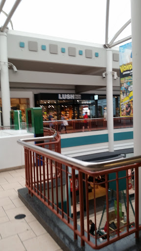 Cosmetics Store «lush fresh handmade cosmetics», reviews and photos, 9090 Destiny USA Dr, Syracuse, NY 13290, USA