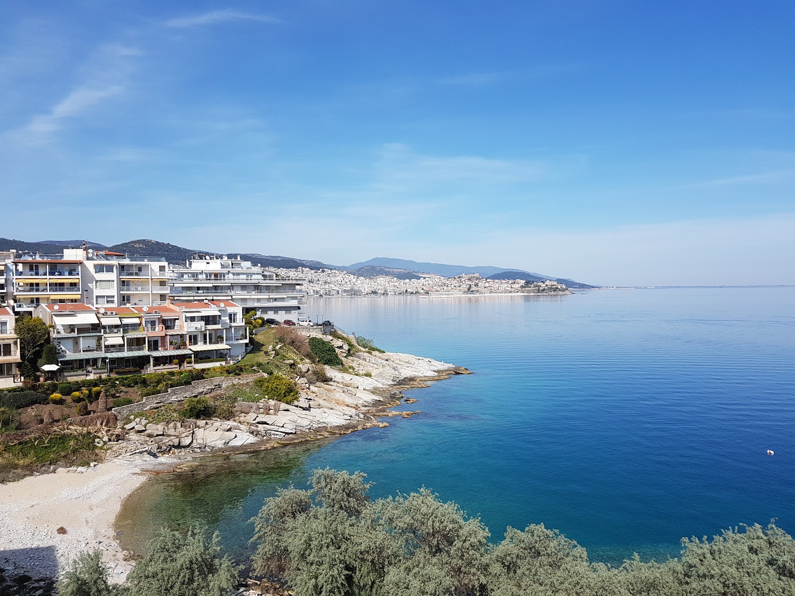 Kavala beach'in fotoğrafı çok temiz temizlik seviyesi ile