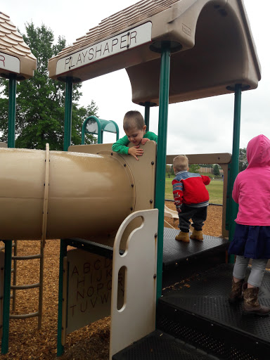 Park «John F. Kennedy Park», reviews and photos, 17095 Sylvia Dr, Brook Park, OH 44142, USA