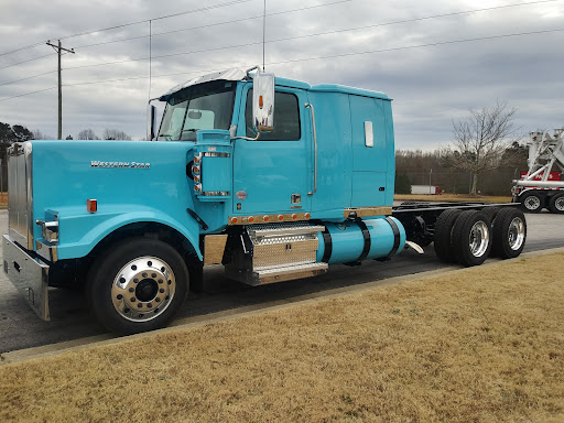 Truck Dealer «Peach State Freightliner Jefferson», reviews and photos, 1755 Dry Pond Rd, Jefferson, GA 30549, USA