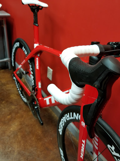 Bicycle Store «Trek Bicycle Store of Estero», reviews and photos, 8001 Plaza del Lago Dr #101, Estero, FL 33928, USA