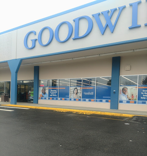 Thrift Store «Goodwill», reviews and photos