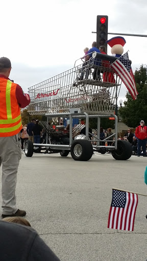 Auto Body Shop «CARSTAR Friendly of Roselle», reviews and photos, 333 E Irving Park Rd, Roselle, IL 60172, USA