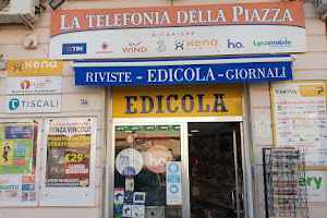 La telefonia della Piazza di G. Giglio "Centro VODAFONE - TIM - VERY"