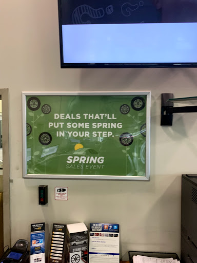 Jeep Dealer «Miracle Chrysler Dodge Jeep Ram», reviews and photos, 1290 Nashville Pike, Gallatin, TN 37066, USA