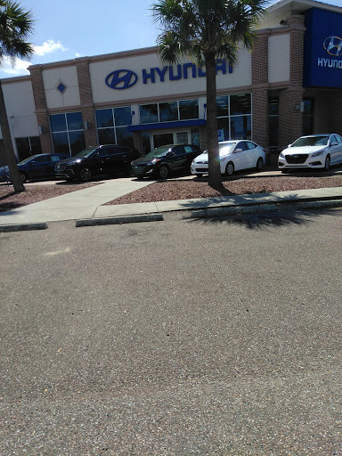 Hyundai Dealer «Hyundai of New Port Richey», reviews and photos, 3936 U.S. 19, New Port Richey, FL 34652, USA