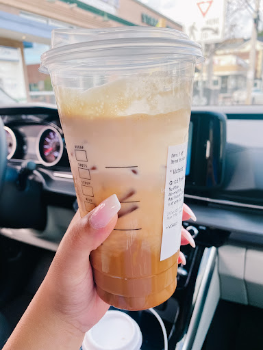 Coffee Shop «Starbucks», reviews and photos, 141 E Main St, Newark, DE 19711, USA