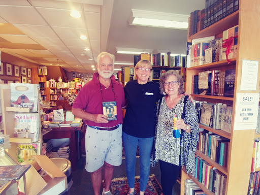 Book Store «Landmark Booksellers | Franklin, Tennessee», reviews and photos, 114 E Main St, Franklin, TN 37064, USA