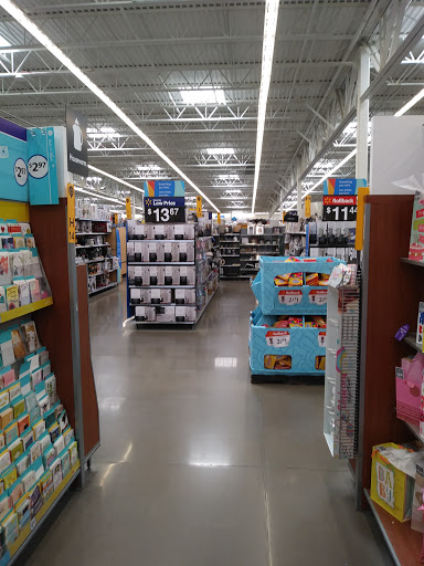 Department Store «Walmart Supercenter», reviews and photos, 500 Gallery Blvd, Scarborough, ME 04074, USA