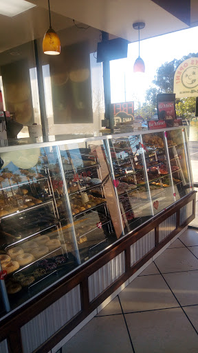 Donut Shop «Yum Yum Donuts», reviews and photos, 6411 E Spring St, Long Beach, CA 90808, USA