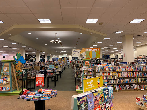 Book Store «Barnes & Noble», reviews and photos, 6646 Loisdale Rd, Springfield, VA 22150, USA