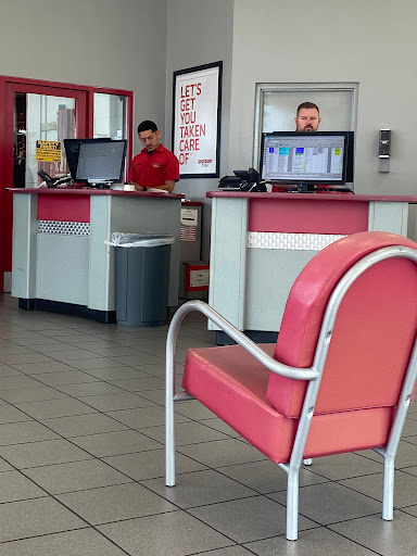 Tire Shop «Discount Tire Store - Cypress, TX», reviews and photos, 17326 Spring Cypress Rd, Cypress, TX 77429, USA