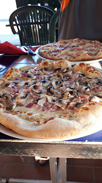 Pizza du Pizzeria Al Grill à Sainte-Marie-la-Mer - n°7