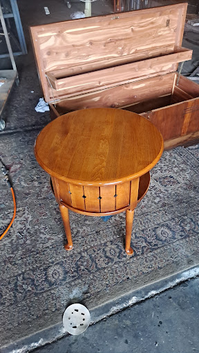 Thrift Store «Superior Thrift Store», reviews and photos, 1135 N Wilson Way, Stockton, CA 95205, USA