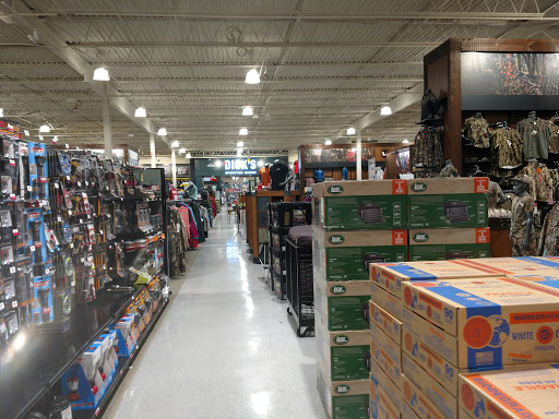 Outdoor Sports Store «Field & Stream», reviews and photos, 870 Walt Whitman Rd Ste B, Melville, NY 11747, USA