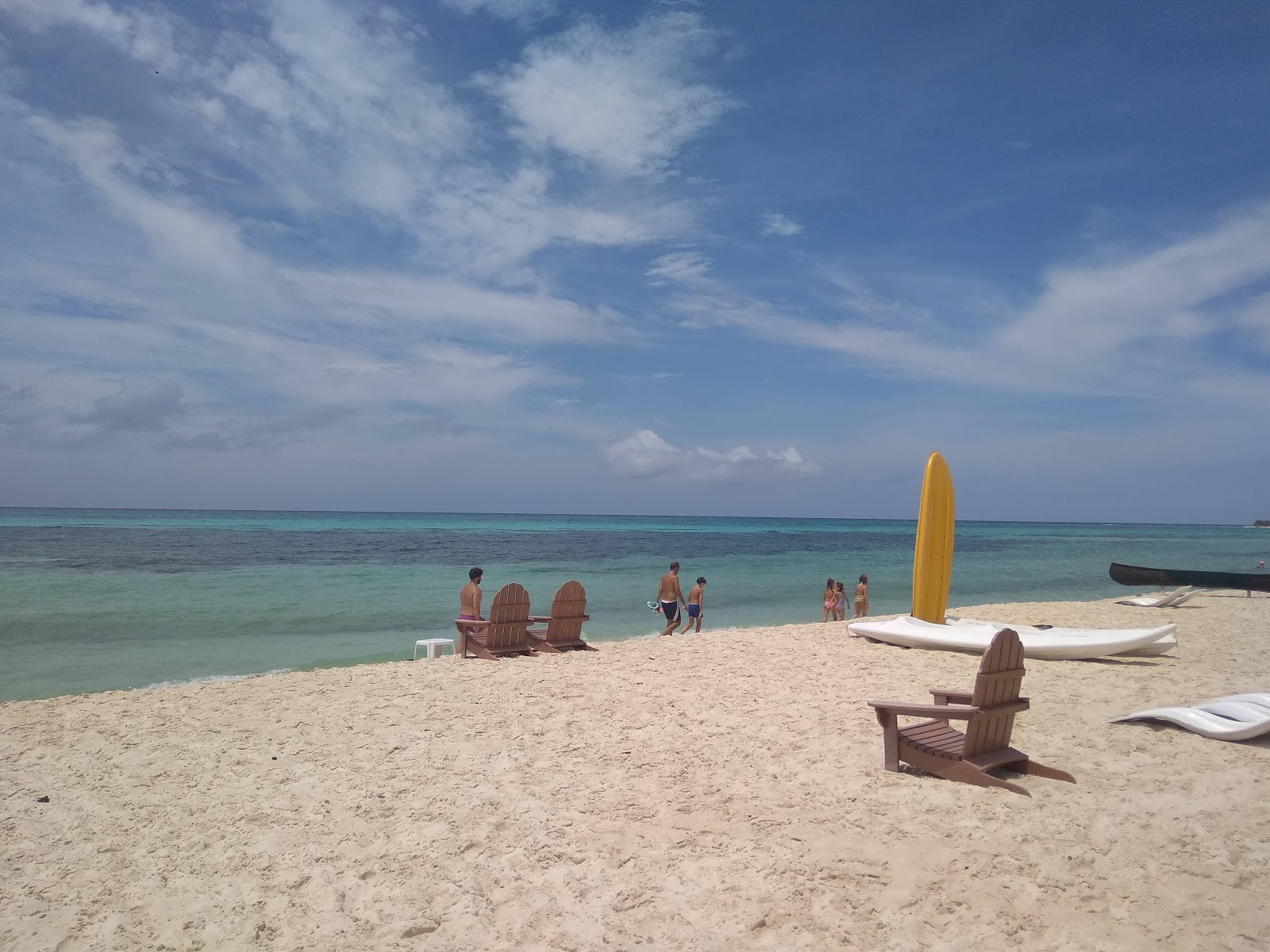 Fotografie cu Playa Punta Sur cu nivelul de curățenie in medie