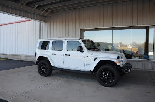 Car Dealer «Lucas-Smith Chrysler Center», reviews and photos, 1600 Parkway W, Festus, MO 63028, USA