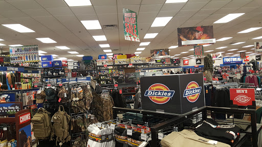 Sporting Goods Store «Big 5 Sporting Goods - El Segundo», reviews and photos, 2515 W El Segundo Blvd, El Segundo, CA 90245, USA