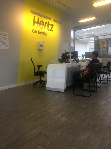 Used Car Dealer «Hertz Car Sales San Antonio North East», reviews and photos, 12528 I-35, Live Oak, TX 78233, USA