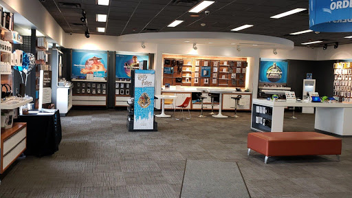Cell Phone Store «AT&T», reviews and photos, 3108 Vestal Pkwy E, Vestal, NY 13850, USA
