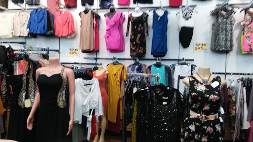 Beauty Supply Store «Sistar Beauty», reviews and photos, 8900 S Lafayette Ave, Chicago, IL 60620, USA