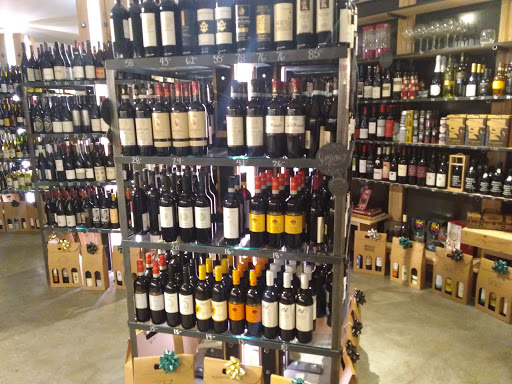 Liquor Store «Bottle Shop 33», reviews and photos, 1080 S Gaylord St, Denver, CO 80209, USA