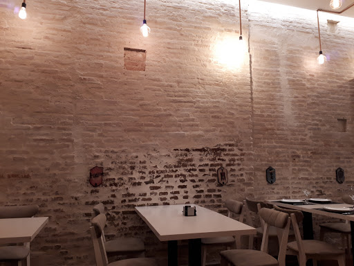 Información y opiniones sobre Disloque. Bar restaurante de Granada