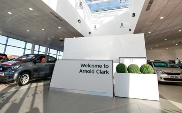 Comments and reviews of Arnold Clark Edinburgh Sighthill Motorstore / Fiat