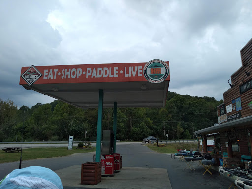 Canoe & Kayak Store «Caney Fork Outdoors - River Store», reviews and photos, 1193 Wolf Creek Rd, Silver Point, TN 38582, USA