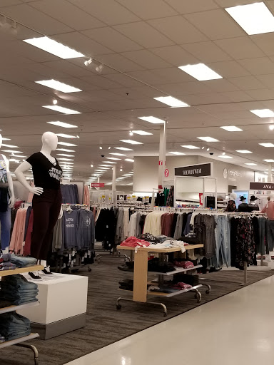 Department Store «Target», reviews and photos, 12471 Limonite Ave, Mira Loma, CA 91752, USA