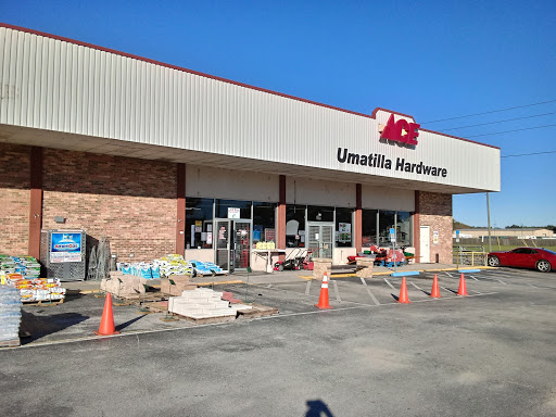 Hardware Store «Umatilla Hardware Inc», reviews and photos, 811 N Central Ave, Umatilla, FL 32784, USA