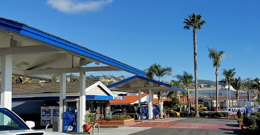 Gas Station «Mobil», reviews and photos, 104 N Coast Hwy, Laguna Beach, CA 92651, USA