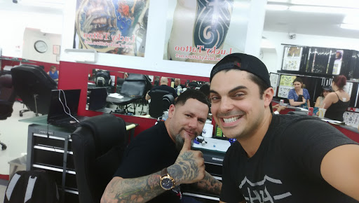 Tattoo Shop «Lucky Tattoo», reviews and photos, 1639 Washington Ave, Miami Beach, FL 33139, USA