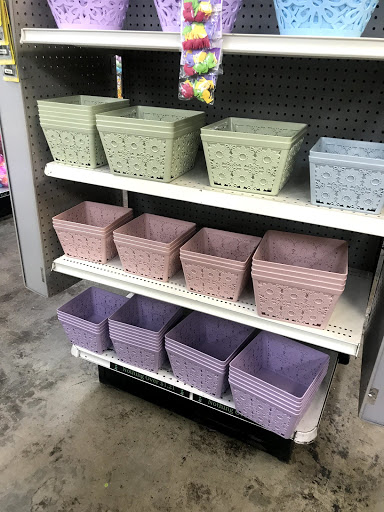 Dollar Store «Dollar King LC», reviews and photos, 3433 Foothill Blvd, La Crescenta, CA 91214, USA