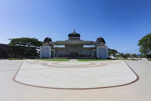 Main Stage of Queen Safiatuddin Park image