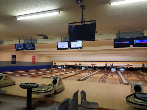 Bowling Alley «Strike & Spare Bowling Lanes», reviews and photos, 301 Highland Dr, Lodi, OH 44254, USA
